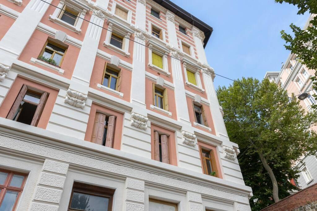 Casa Cereria - Apartment With Parking ตรีเอสเต ภายนอก รูปภาพ