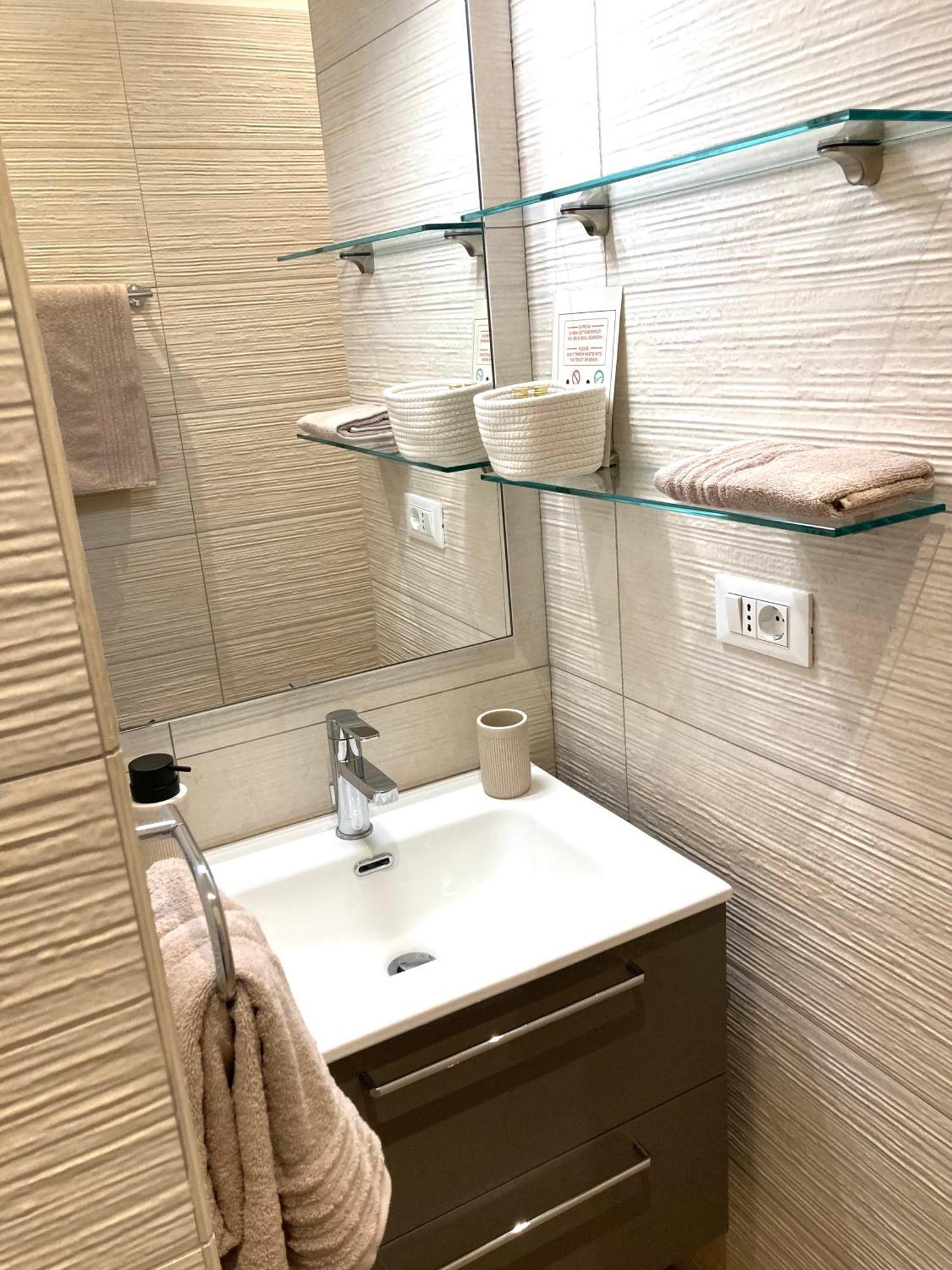 Casa Cereria - Apartment With Parking ตรีเอสเต ภายนอก รูปภาพ